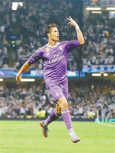 靠防线球员 靠防线球员