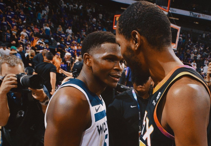 他会更加谨 他会更加谨